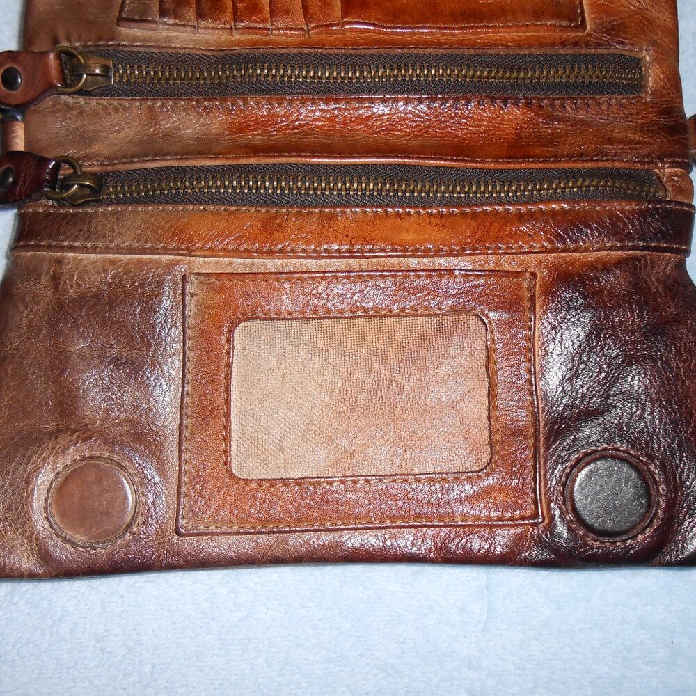 Bed Stu Cadence crossbody leather wristlet wallet - Picture 7 of 13